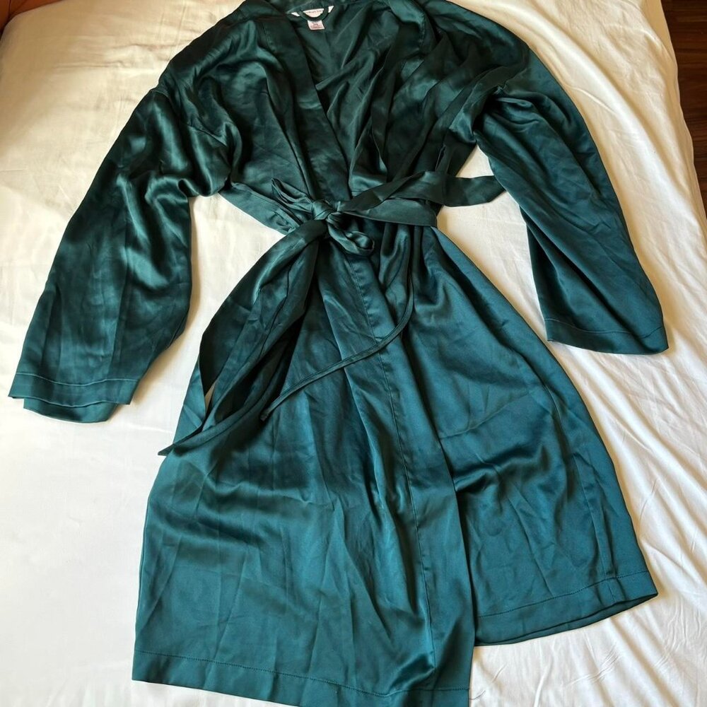 Victoria's Secret Women's Green Robe